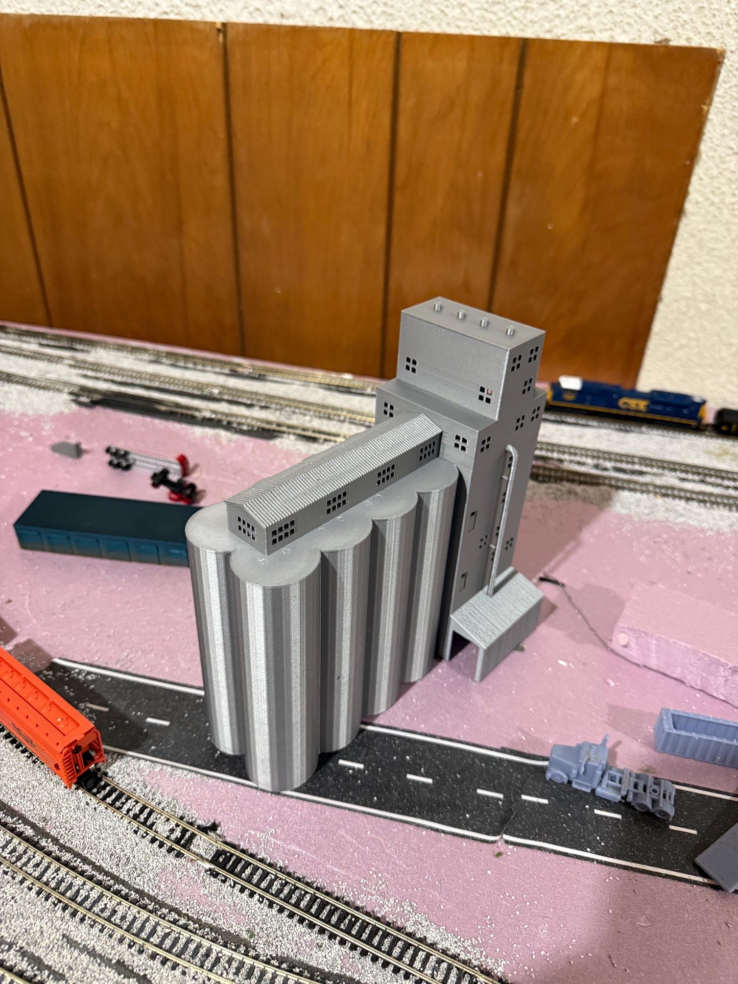 Grain Elevator Silos - N Scale 1:160 | NO ASSEMBLY