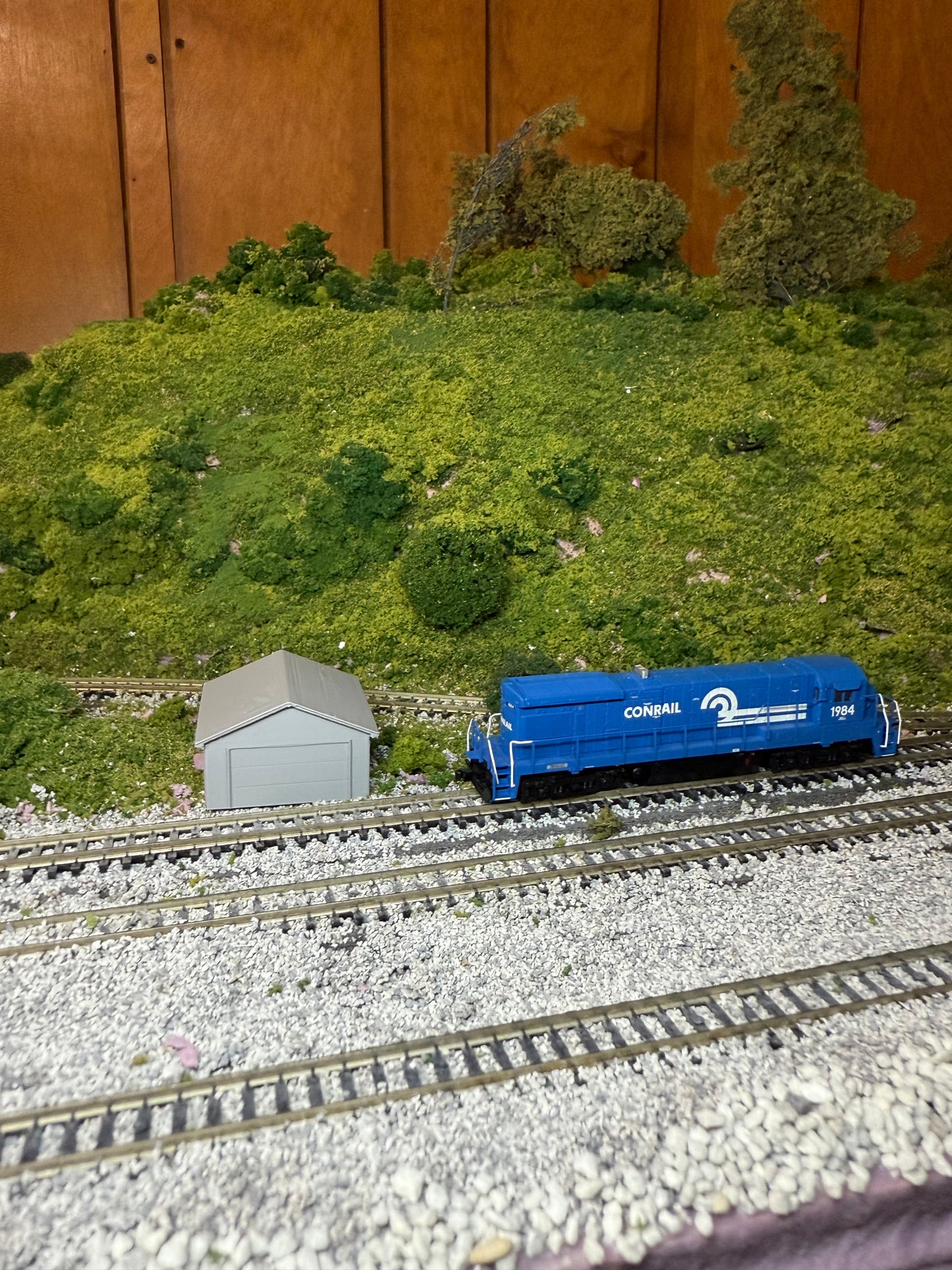 Detached 2 Car Garage (4 Pk) - N Scale - 1:160 Gauge - No Assembly Required - Graham’s Models