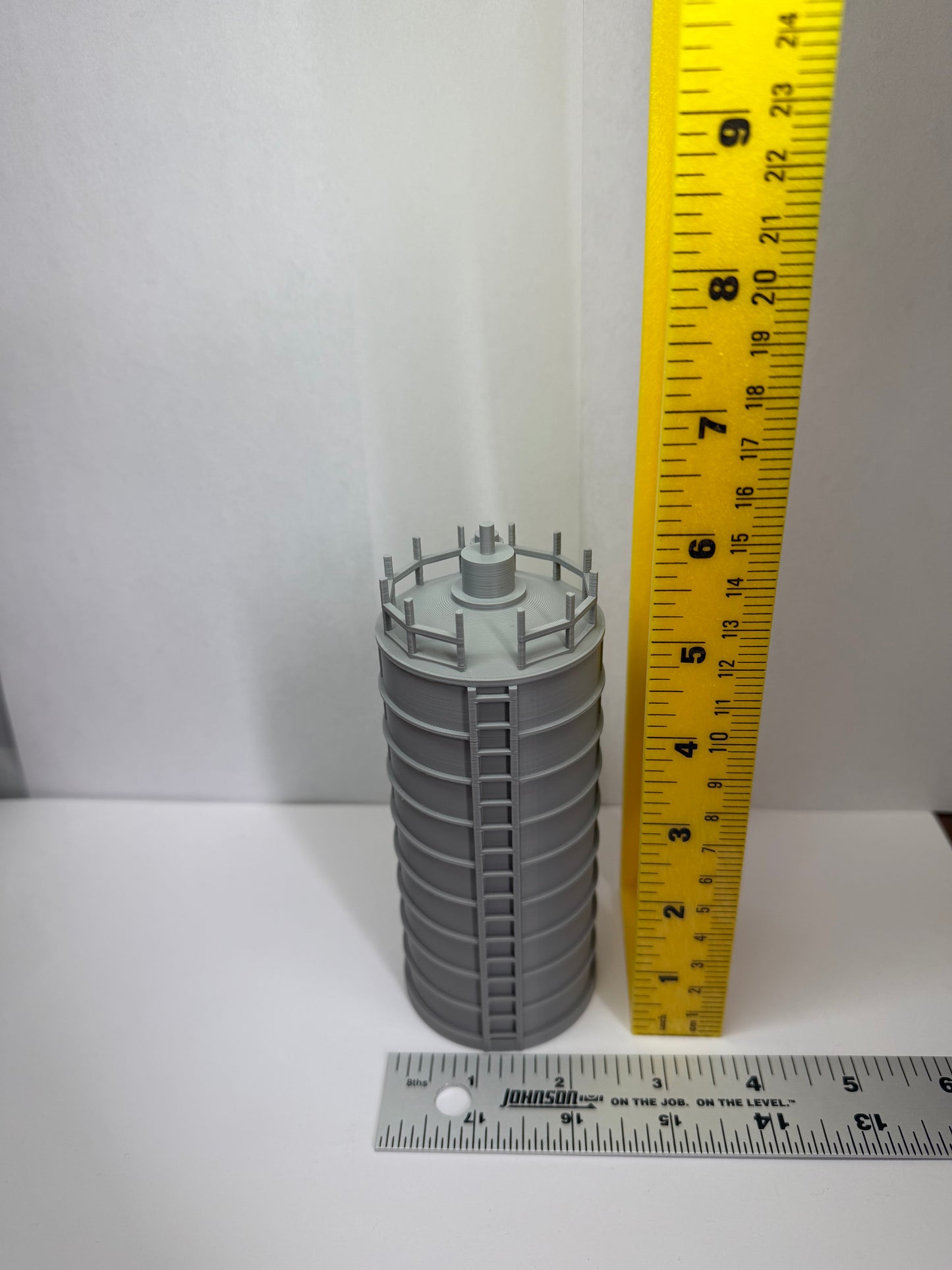 HO Scale Fuel Tank Storage Silos/ 1:87 Gauge - Prebuilt Models - Assembled - Graham’s Models