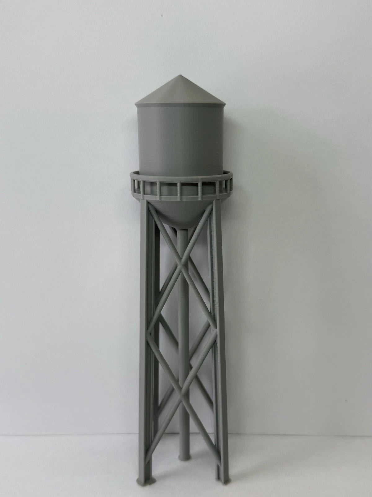 N Scale Water Tower - Assembled - 1:160 Gauge - Graham’s Models