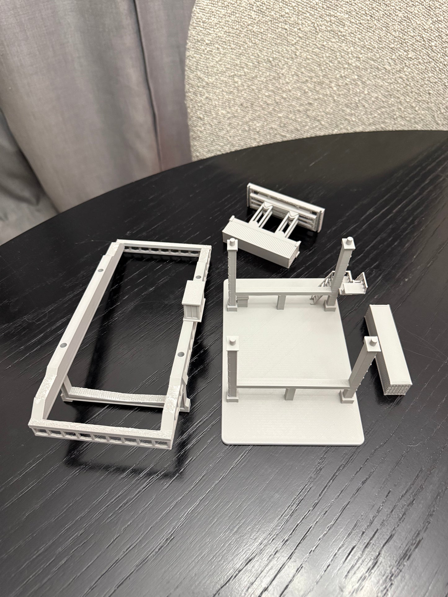 N Scale Container Crane / 1:160 Gauge / Mostly Assembled - Graham’s Models