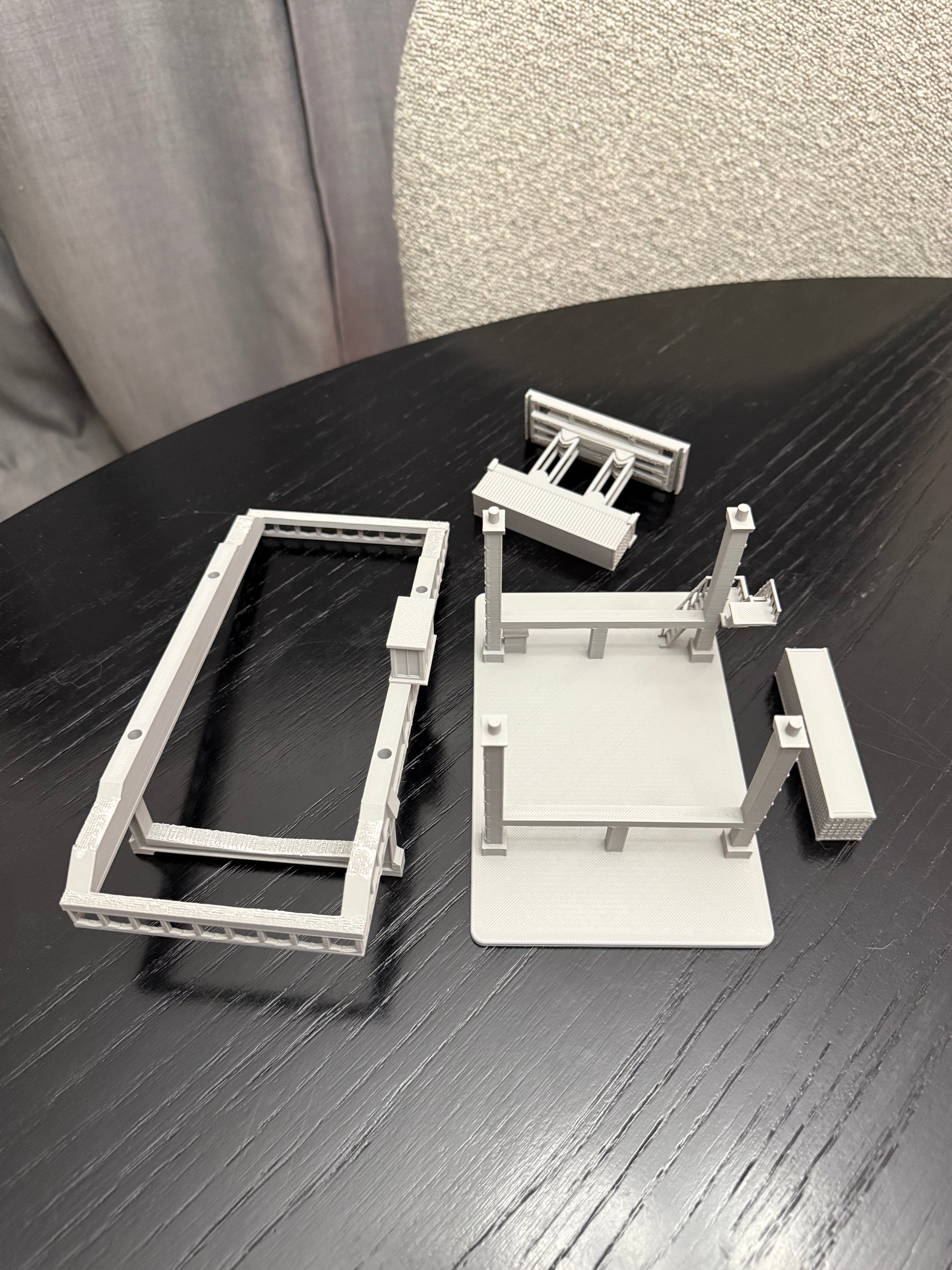 N Scale Container Crane / 1:160 Gauge / Mostly Assembled - Graham’s Models