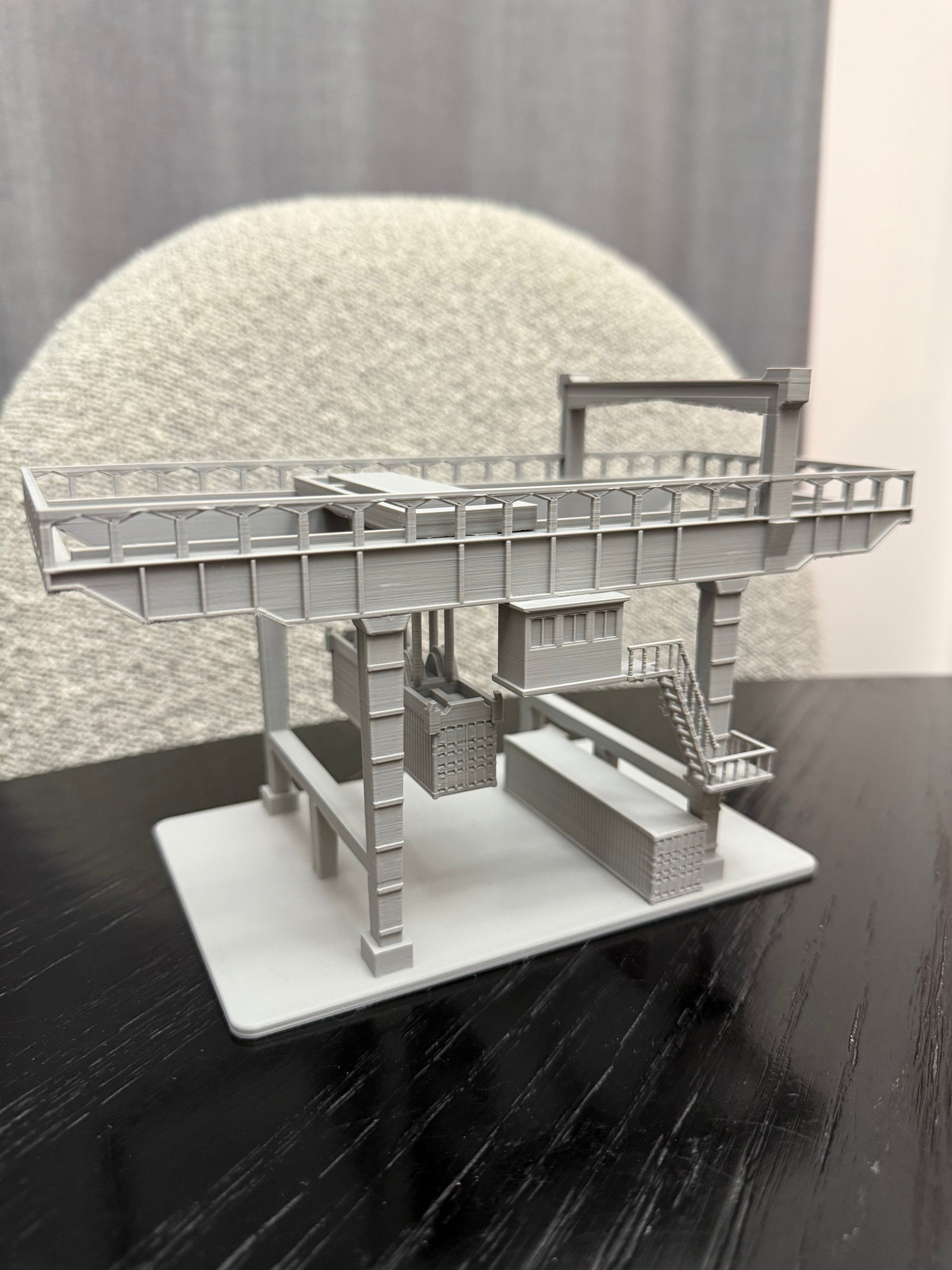 N Scale Container Crane / 1:160 Gauge / Mostly Assembled - Graham’s Models