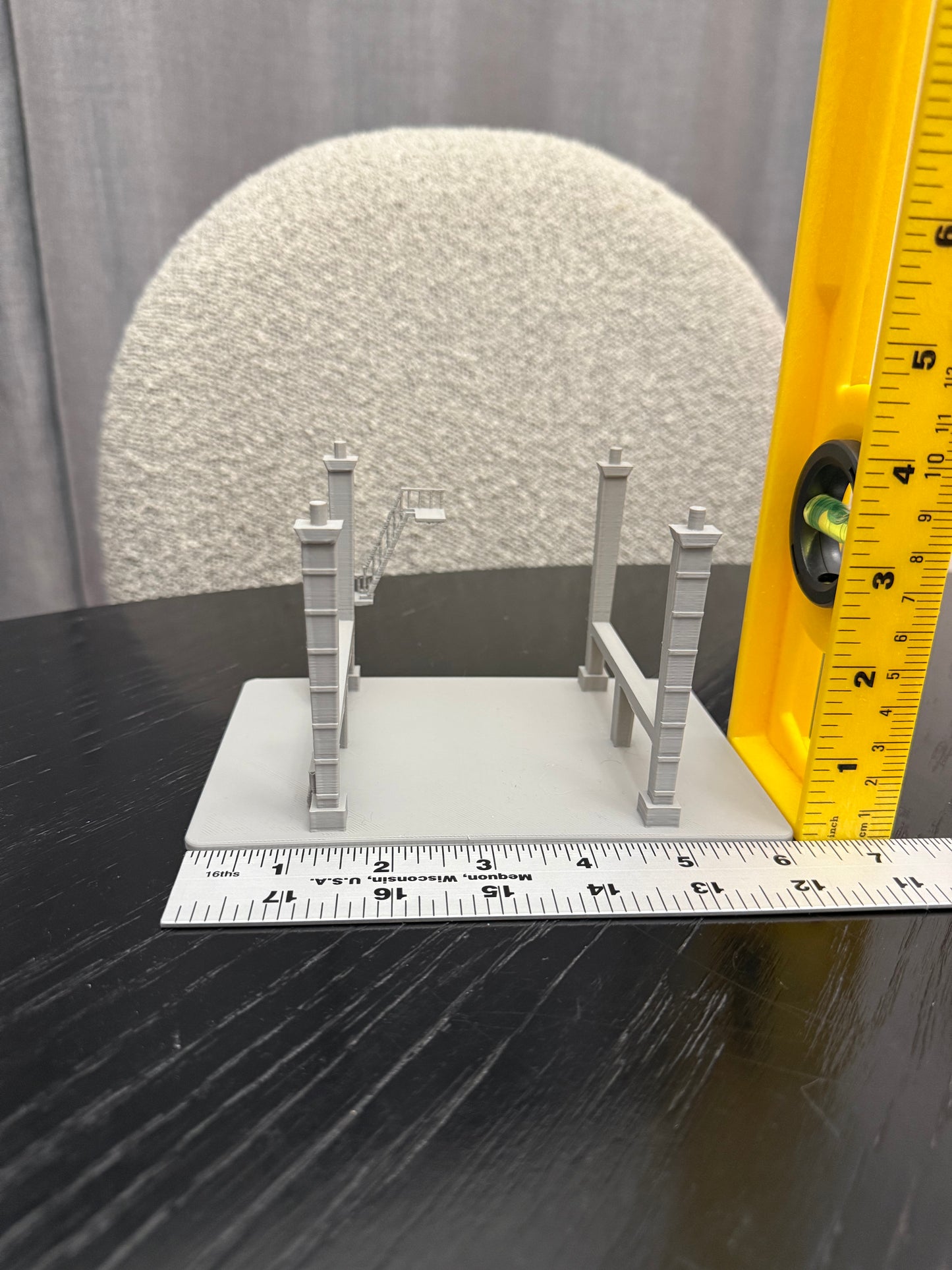 N Scale Container Crane / 1:160 Gauge / Mostly Assembled - Graham’s Models