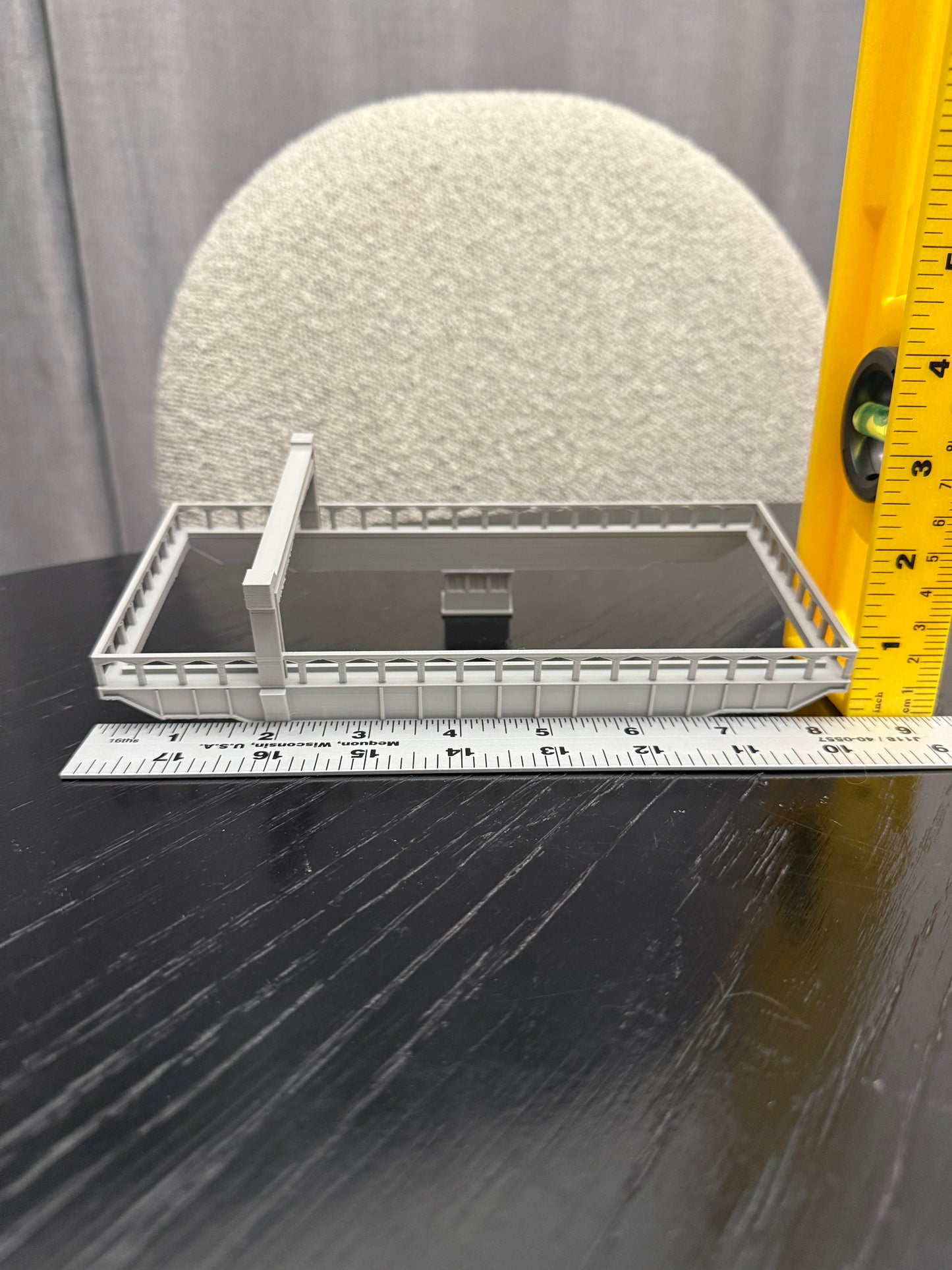 N Scale Container Crane / 1:160 Gauge / Mostly Assembled - Graham’s Models