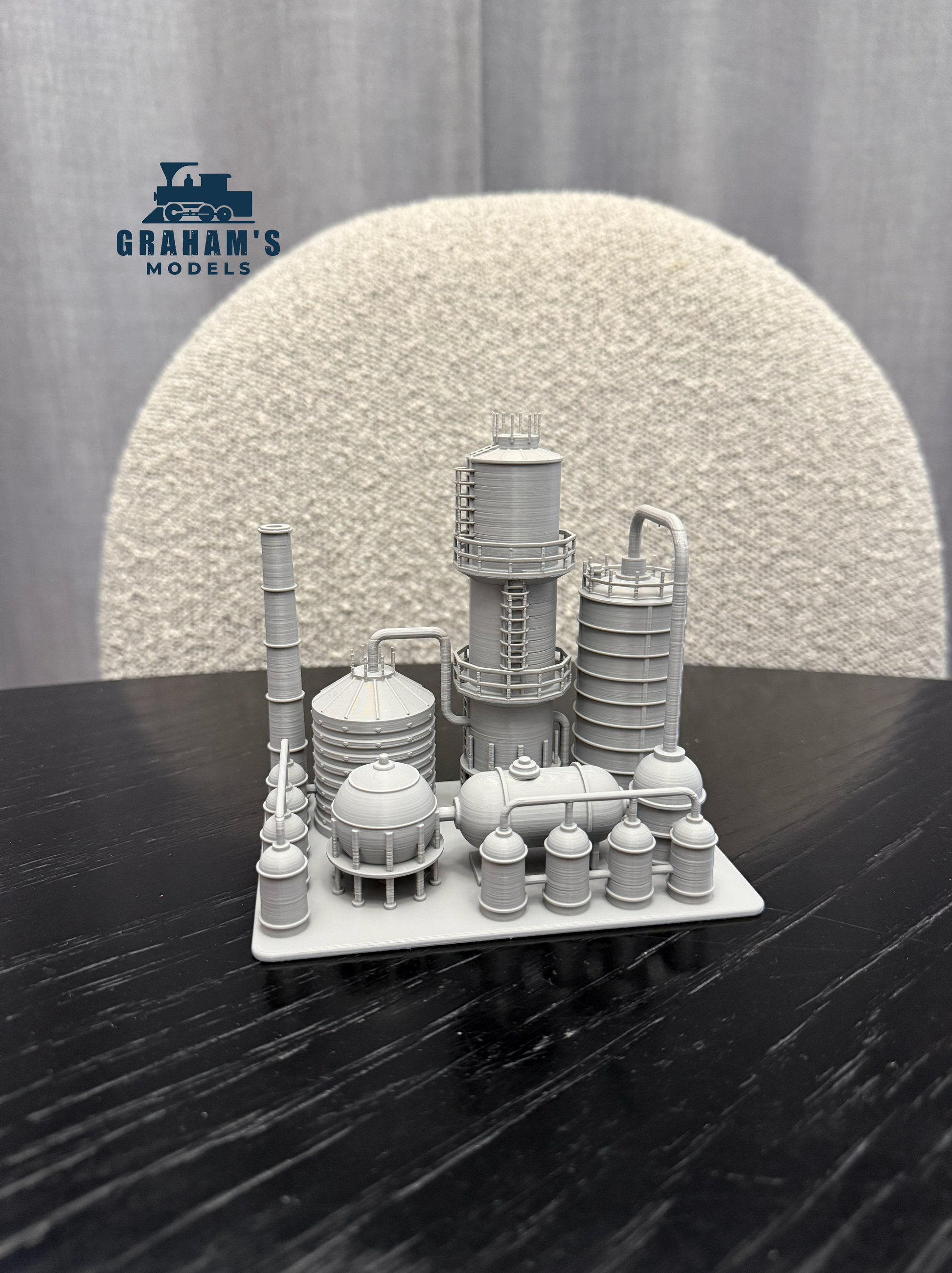 N Scale Oil Refinery / 1:160 Gauge/ No Assembly Required - Built And Ready - Graham’s Models