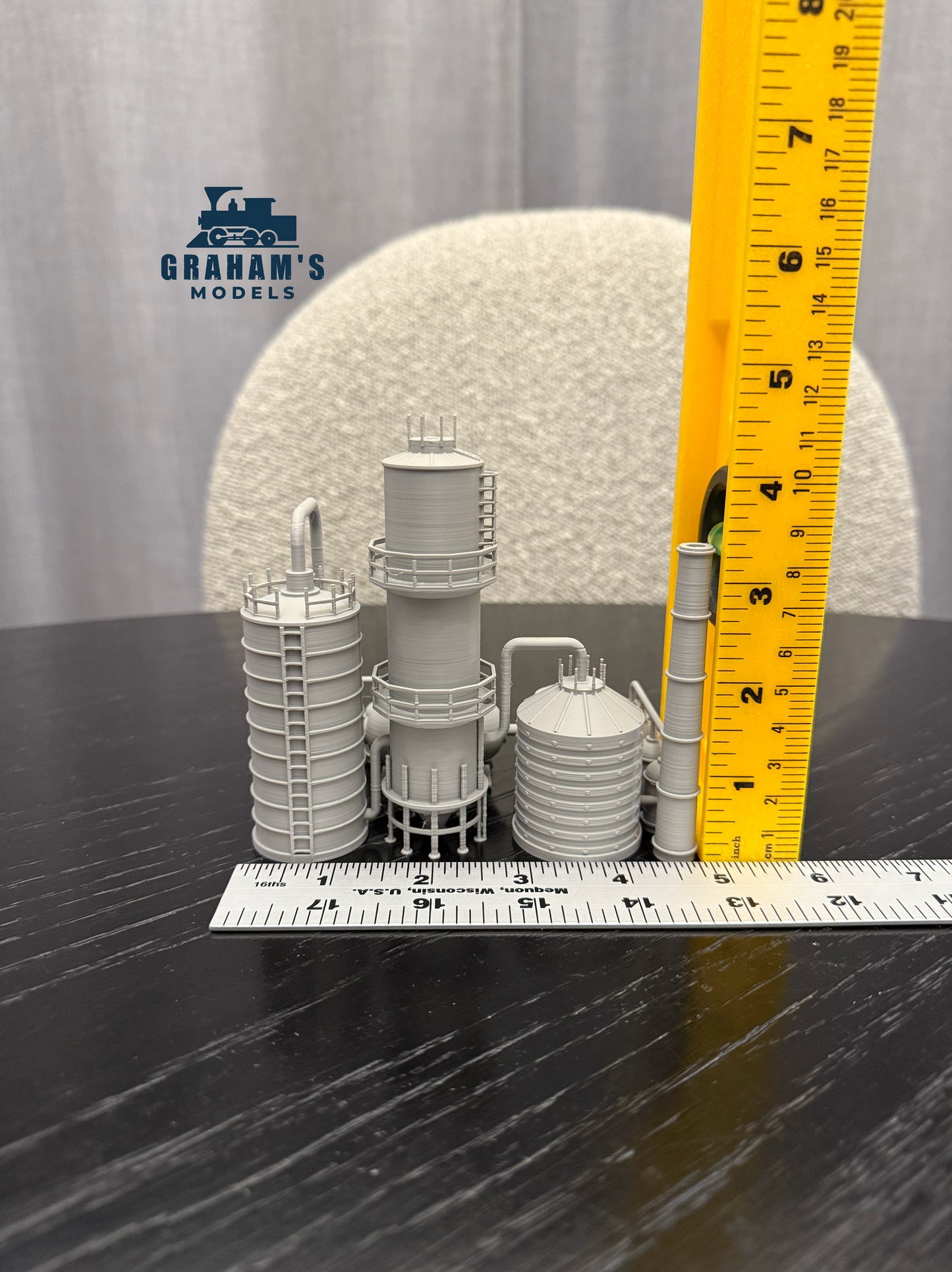 N Scale Oil Refinery - NO BASE VERSION / 1:160 Gauge/ Built And Ready - Graham’s Models