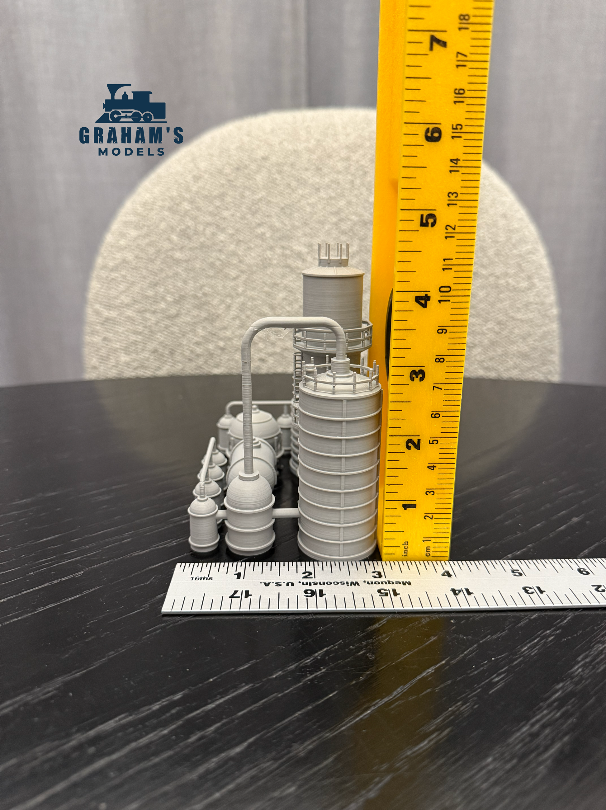 N Scale Oil Refinery - NO BASE VERSION / 1:160 Gauge/ Built And Ready - Graham’s Models