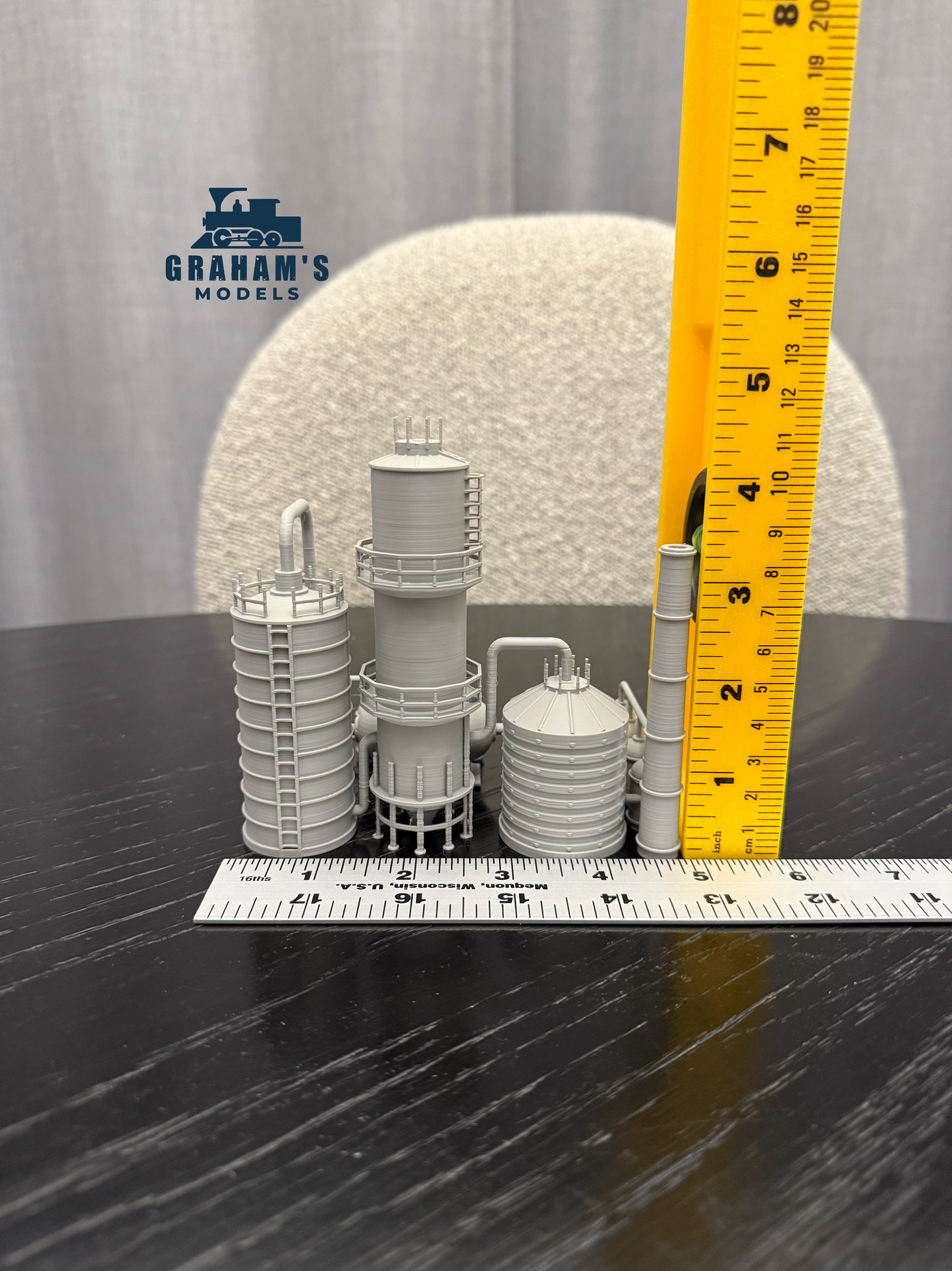 N Scale Oil Refinery - NO BASE VERSION / 1:160 Gauge/ Built And Ready - Graham’s Models