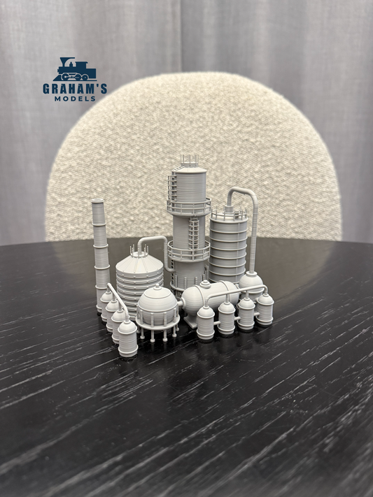 N Scale Oil Refinery - NO BASE VERSION / 1:160 Gauge/ Built And Ready