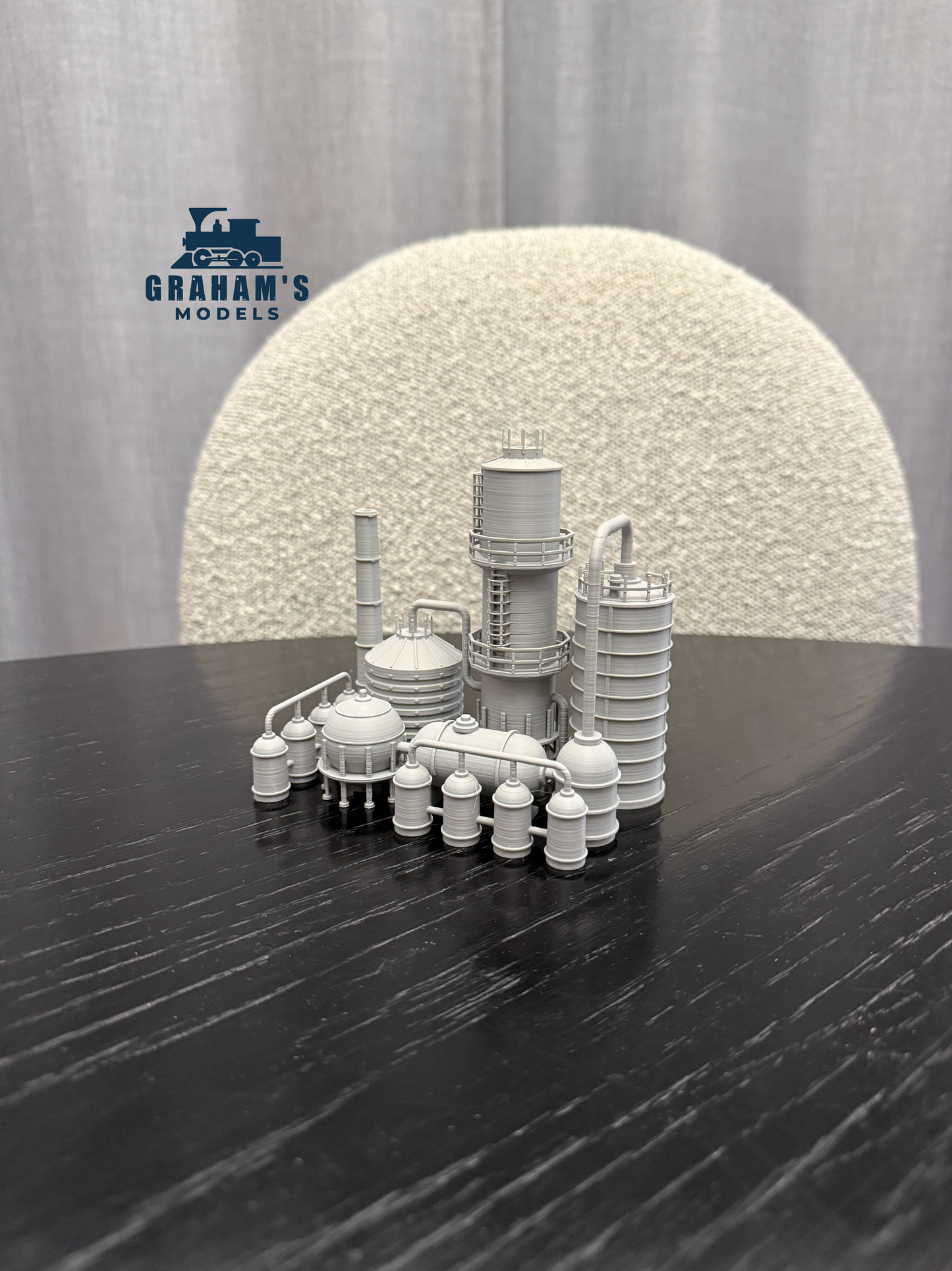 N Scale Oil Refinery - NO BASE VERSION / 1:160 Gauge/ Built And Ready - Graham’s Models