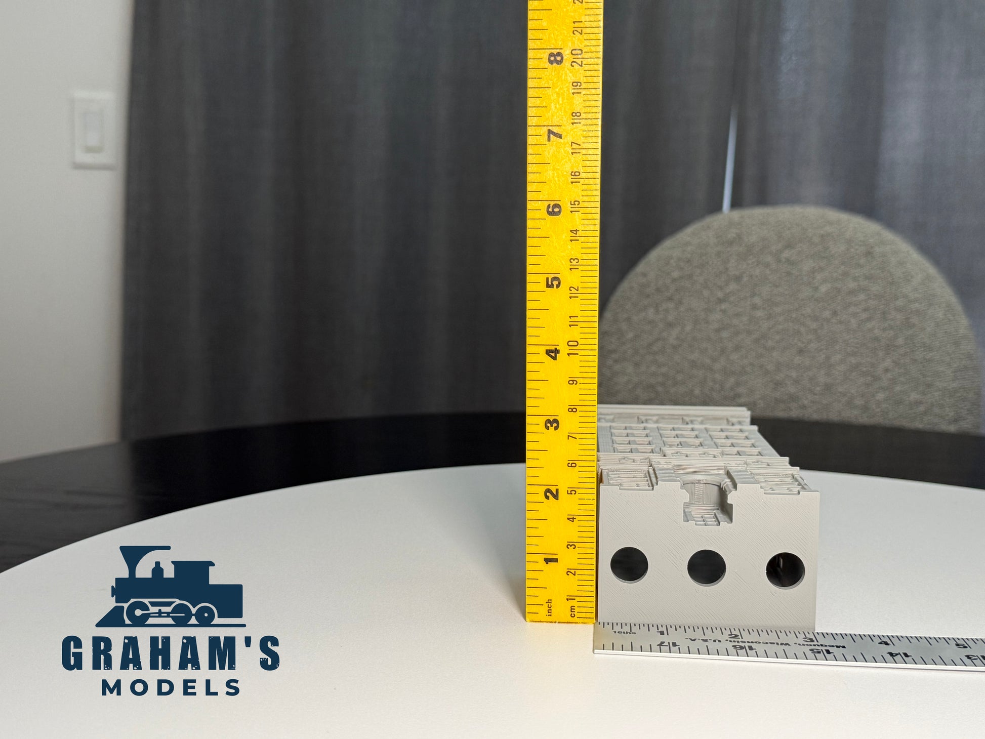 Preassembled N scale small skyscraper by Graham’s Models, 1:160 gauge city building for model train layouts.