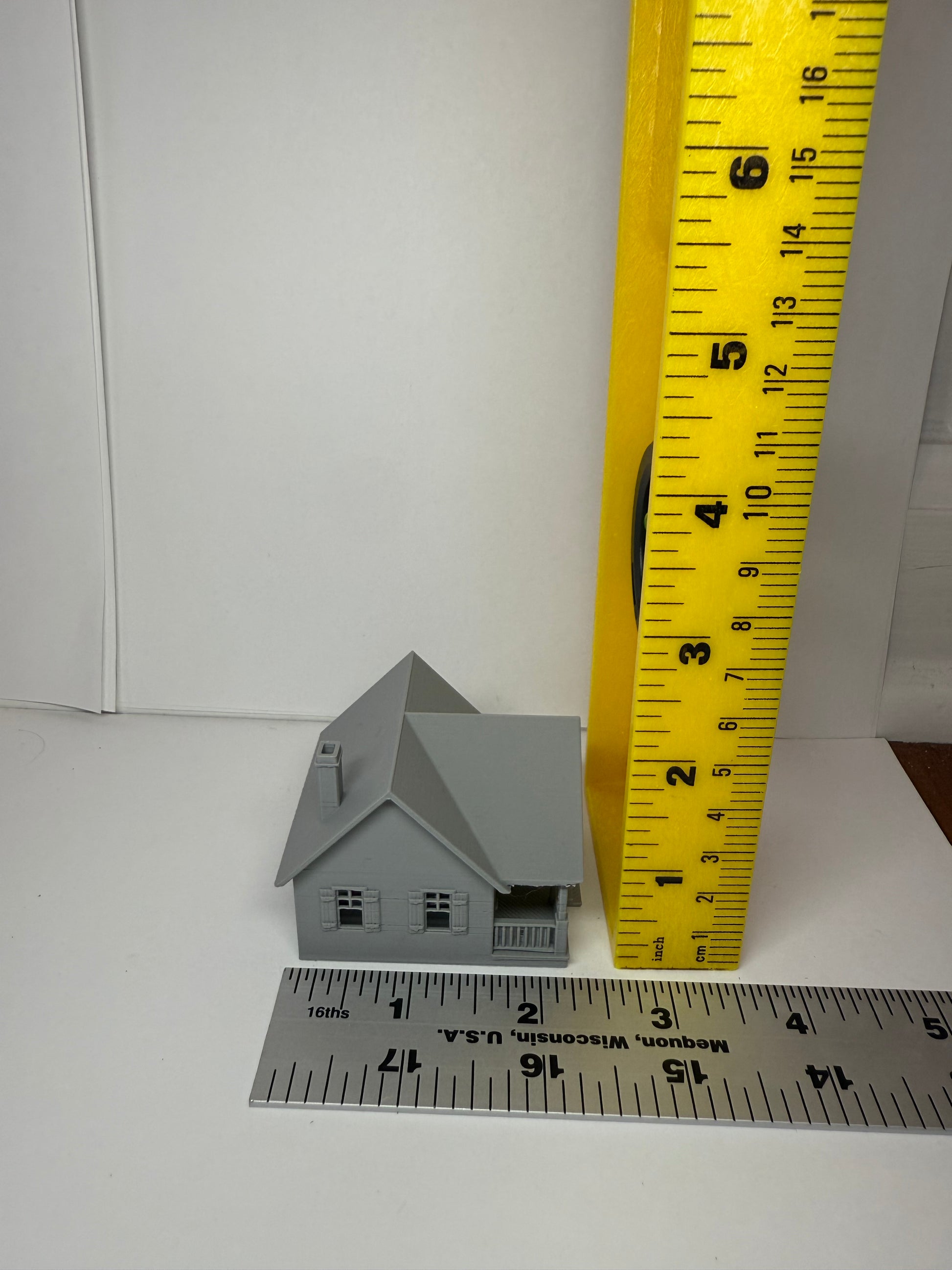 Cozy Craftsman Cottage  House (2 Pk) - N Scale 1:160 - | Prebuilt Building - Graham’s Models