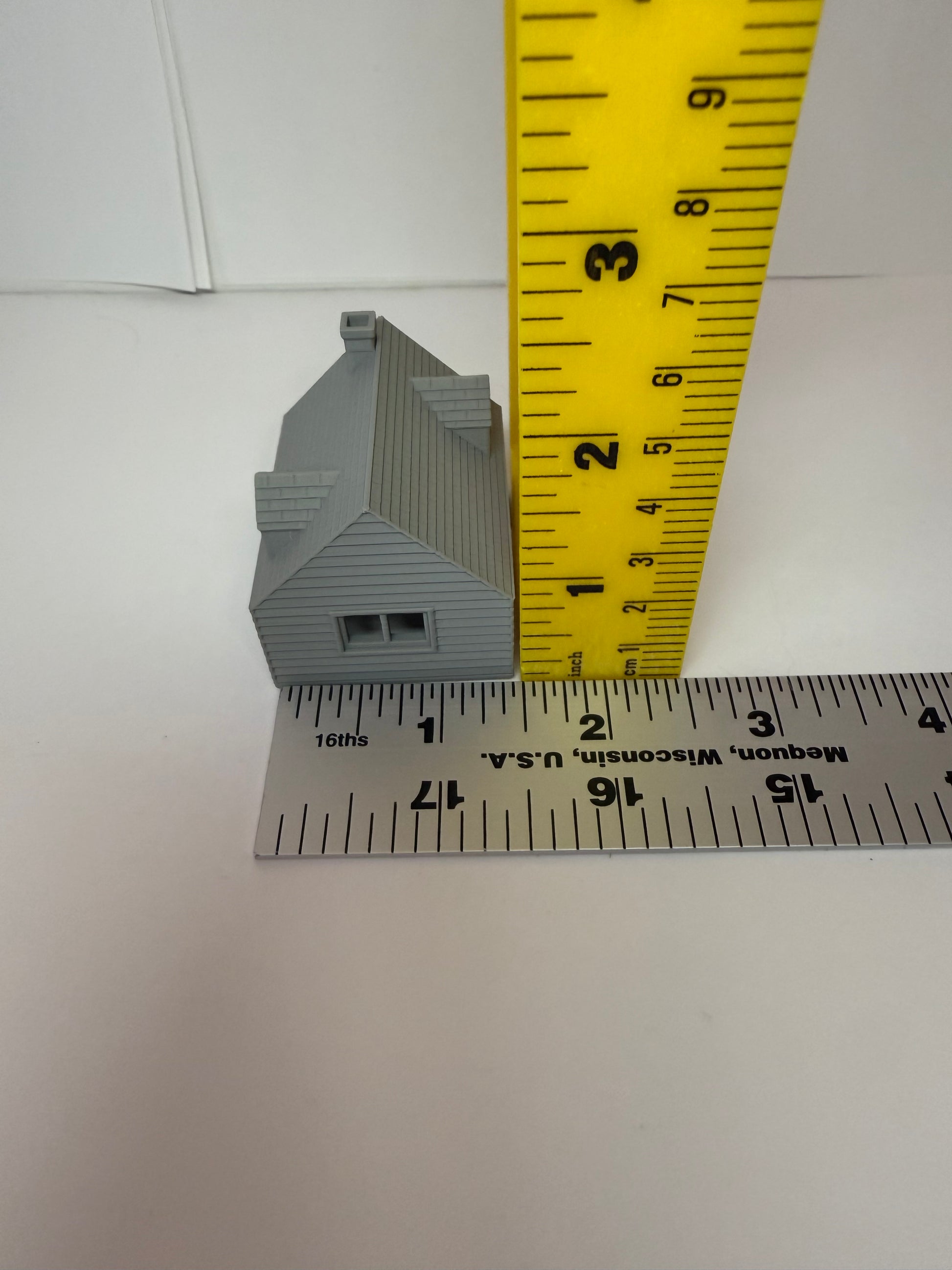 Charming Cape Cod House (3 Pk) - N Scale 1:160 - Prebuilt N Gauge House - Graham’s Models