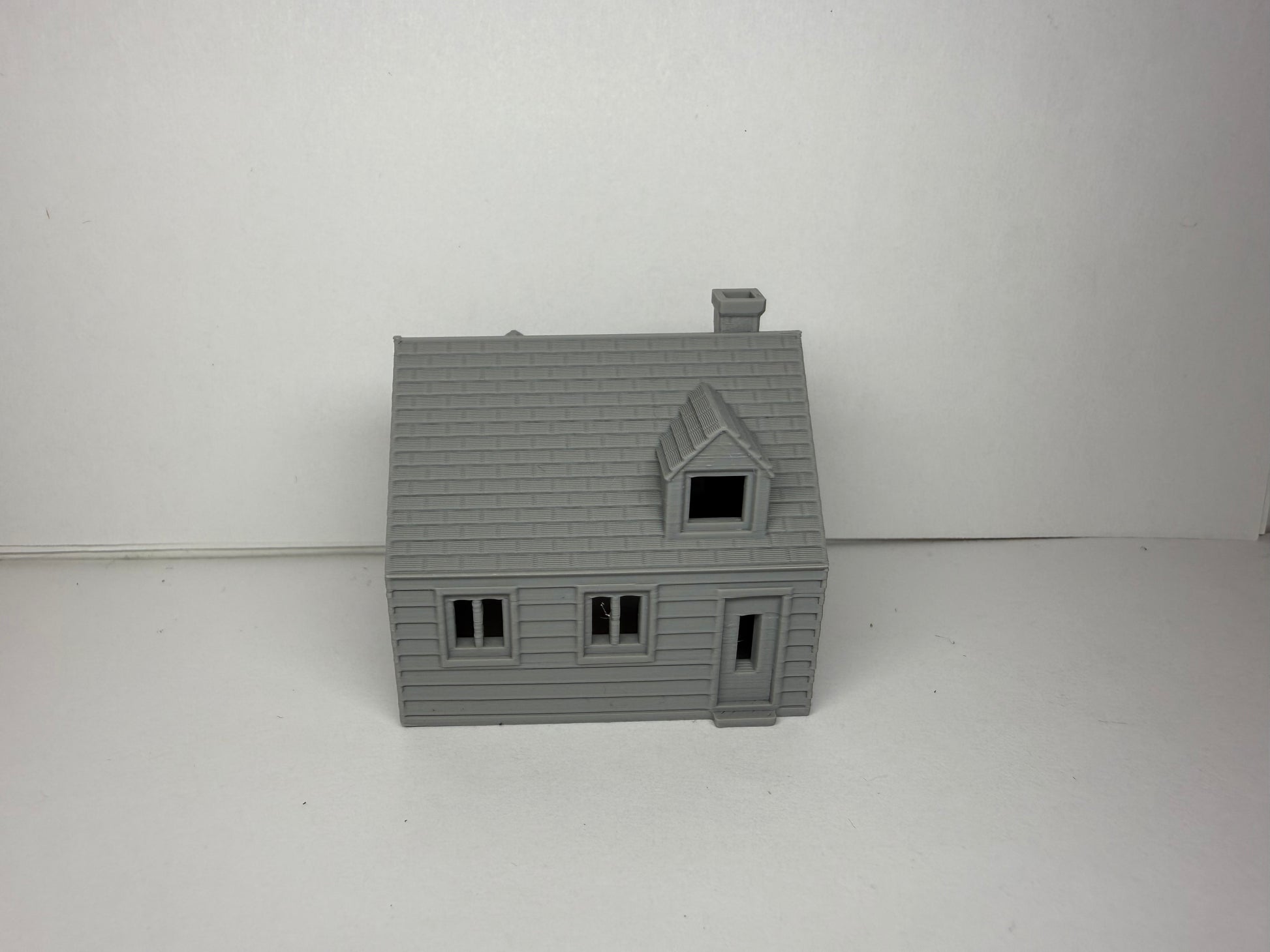 Charming Cape Cod House (3 Pk) - N Scale 1:160 - Prebuilt N Gauge House - Graham’s Models