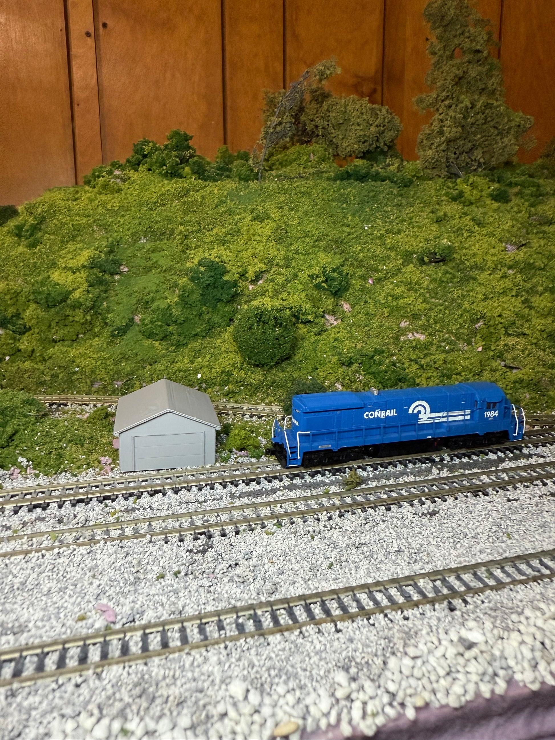 Detached 2 Car Garage (4 Pk) - N Scale - 1:160 Gauge - No Assembly Required - Graham’s Models