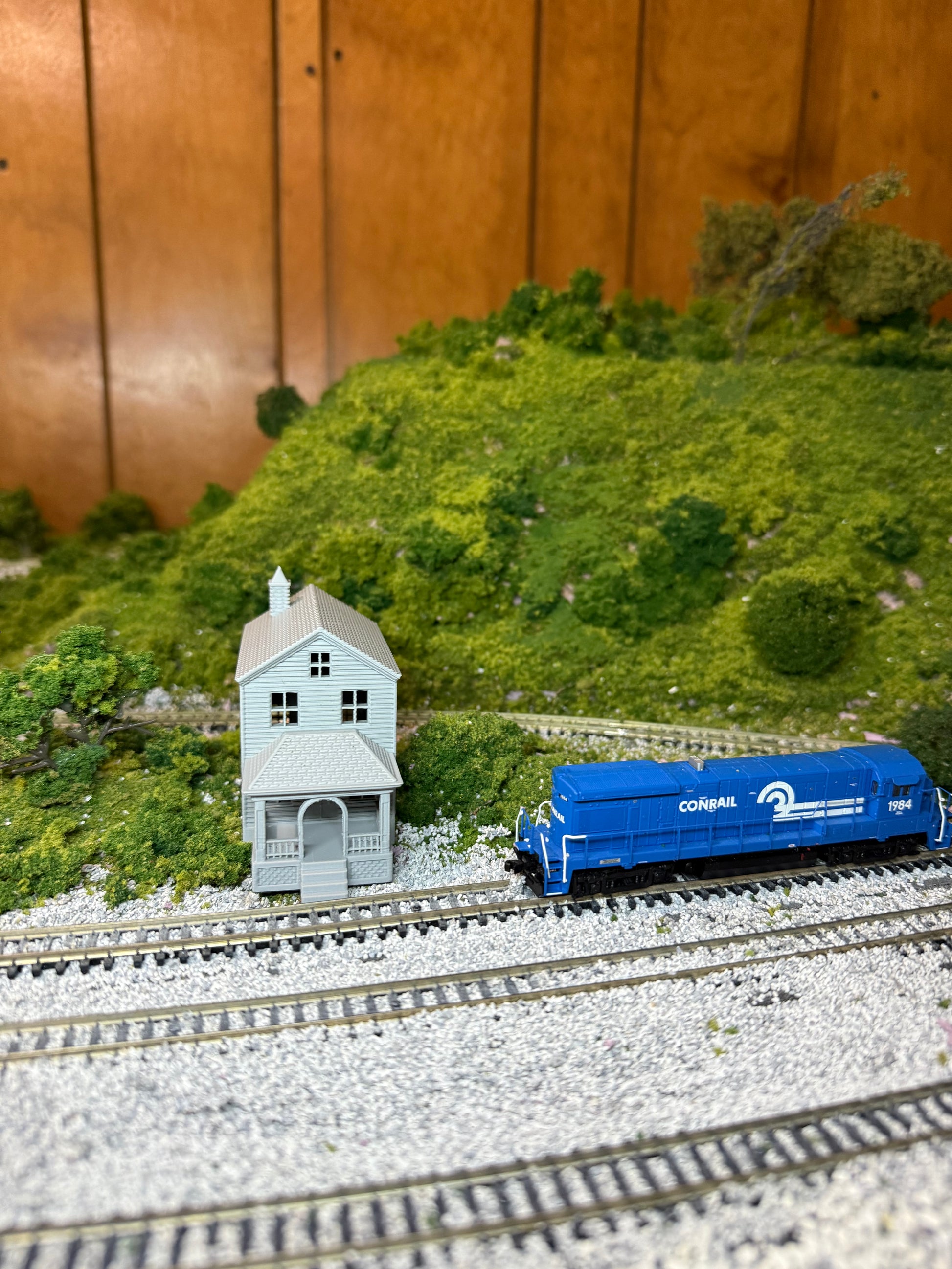 Two Story House - N Scale 1:160 - | Preassembled - Built Up Building - Graham’s Models