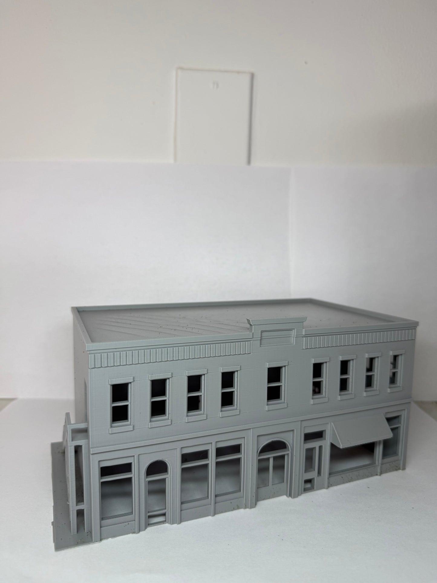 HO Scale Commercial Building 1:87 Gauge - Downtown Building - Built And Ready - Graham’s Models
