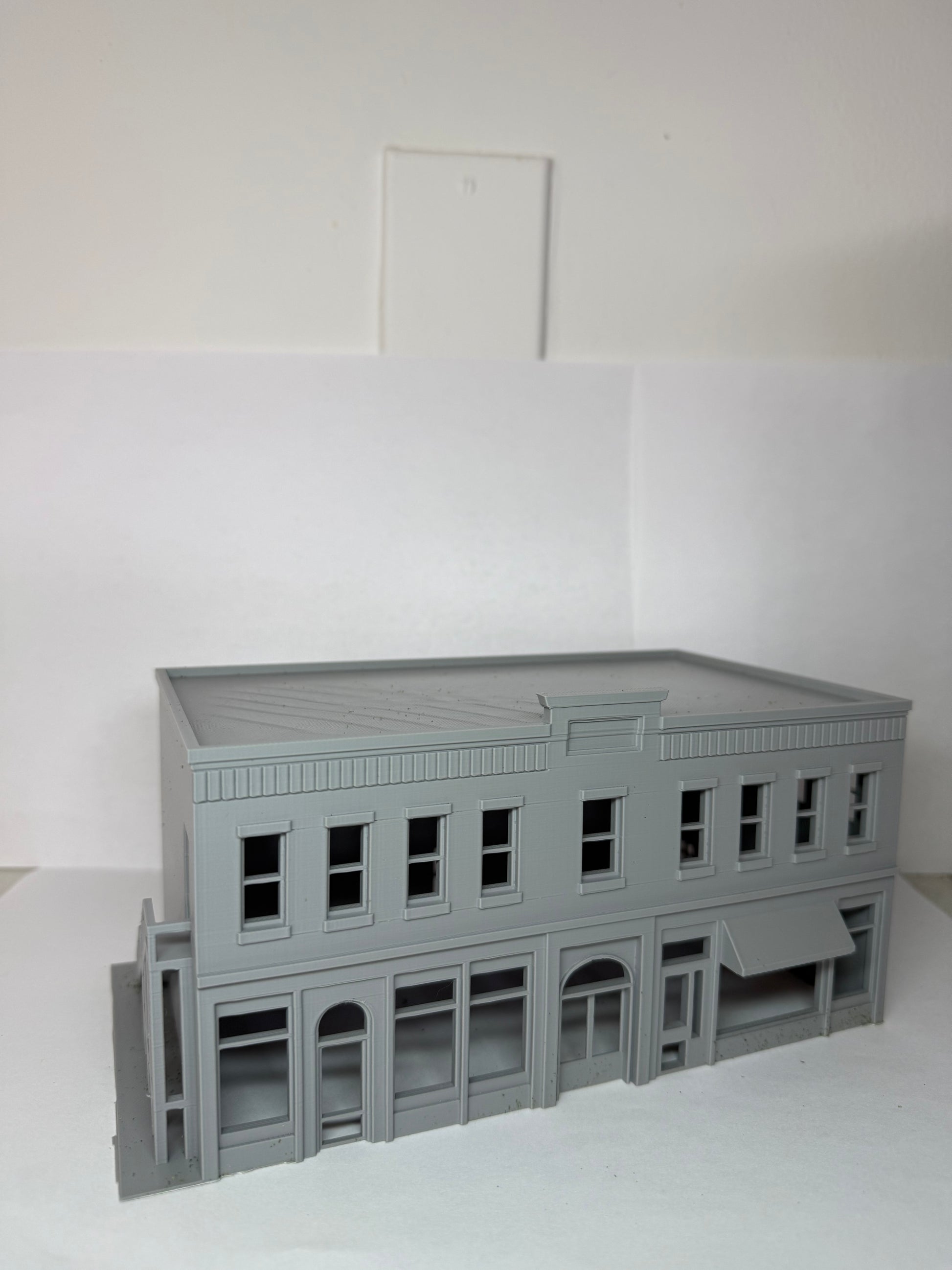HO Scale Commercial Building 1:87 Gauge - Downtown Building - Built And Ready - Graham’s Models