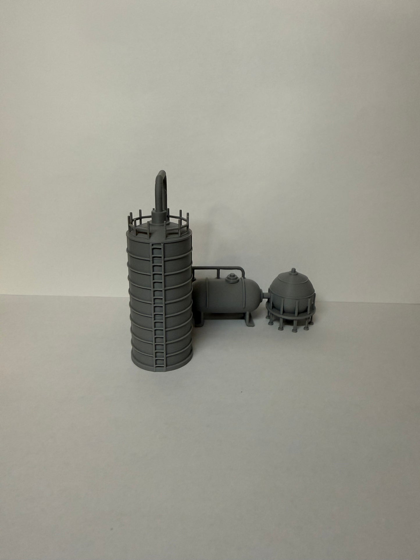 N Scale Fuel Storage / Chemical Factory / 1:160 Gauge/ No Assembly Required - Graham’s Models