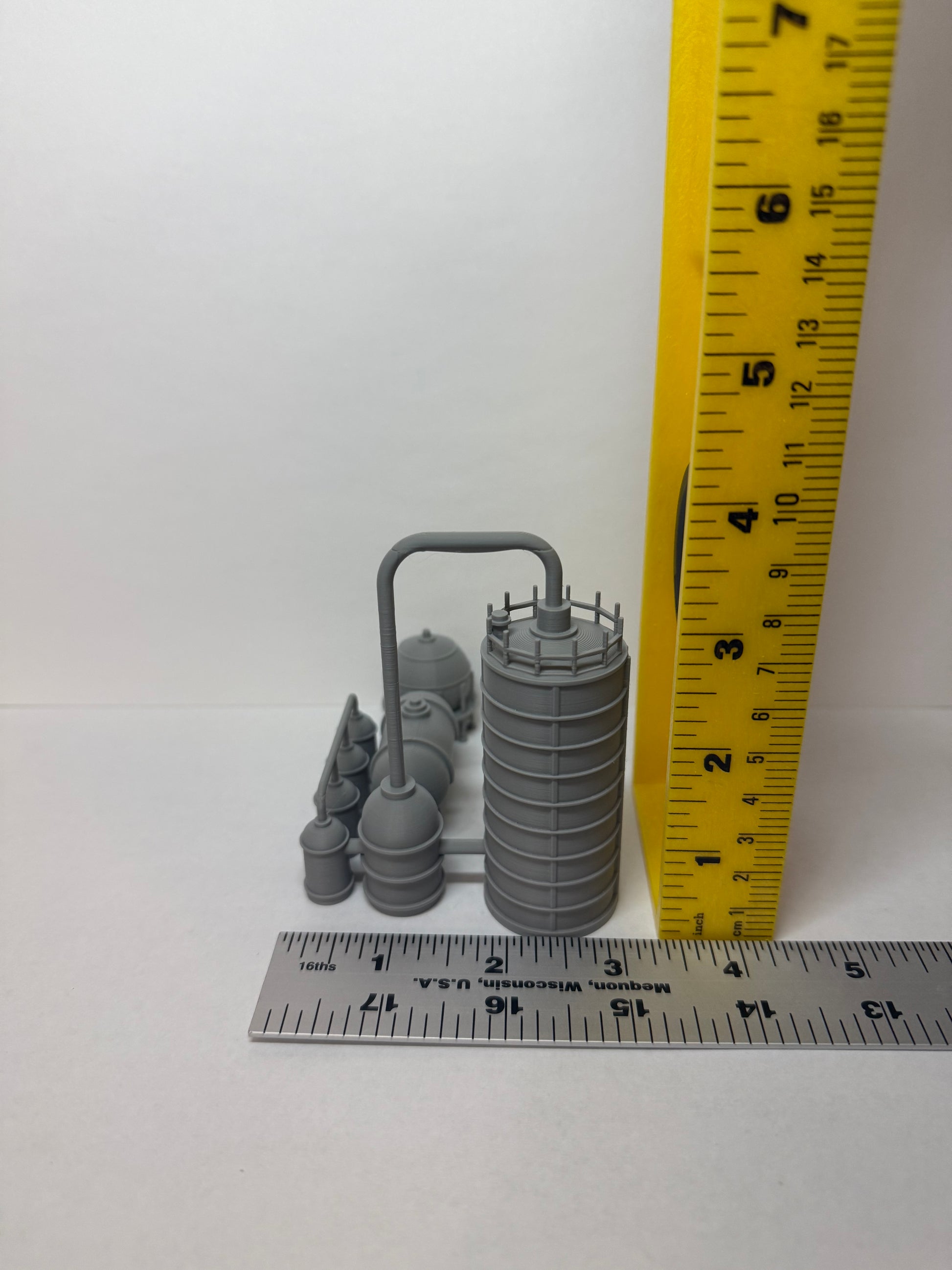 N Scale Fuel Storage / Chemical Factory / 1:160 Gauge/ No Assembly Required - Graham’s Models