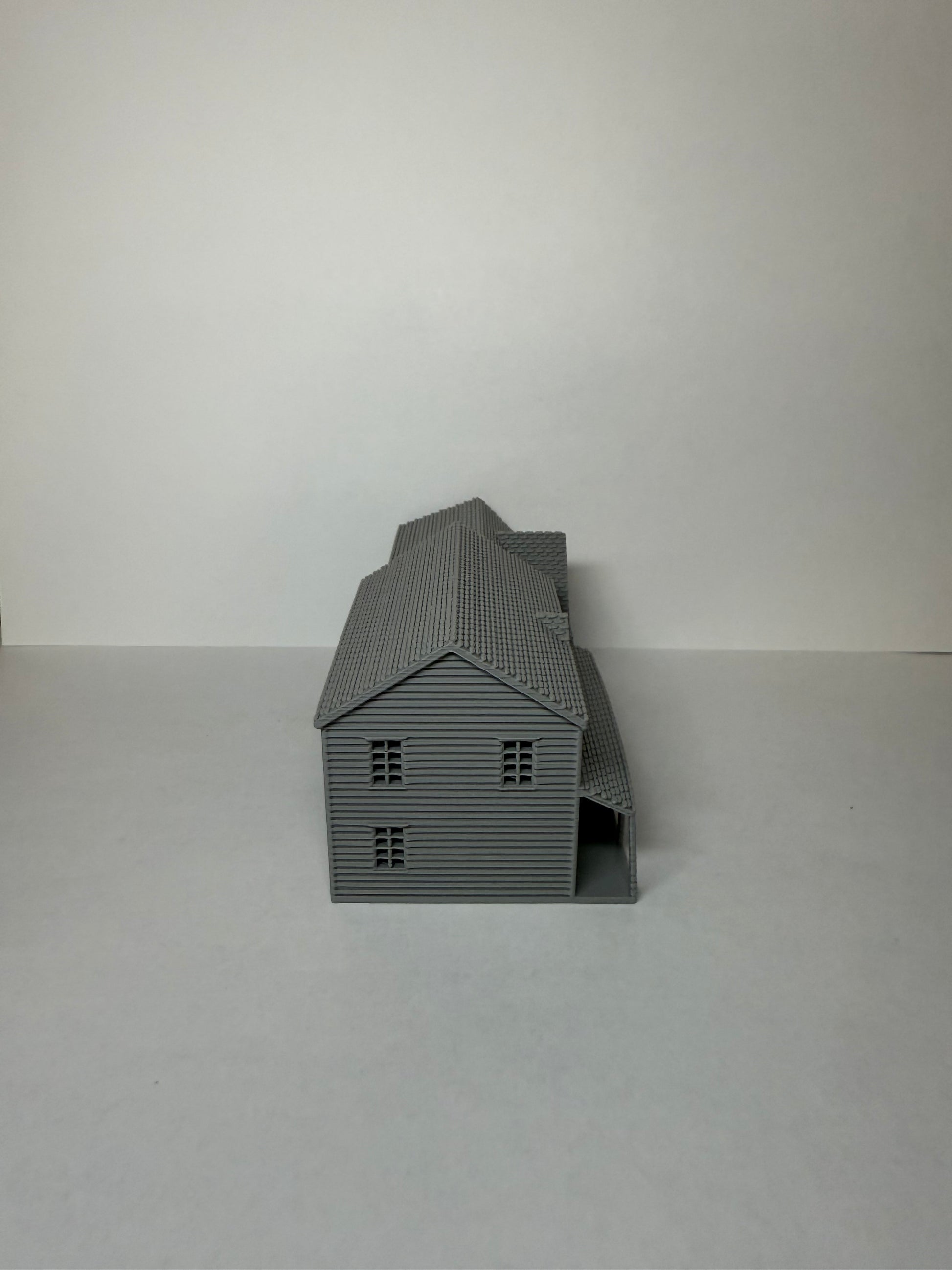 N Scale Colonial House - Attached Garage / 1:160 Scale / Preassembled and Built - Graham’s Models