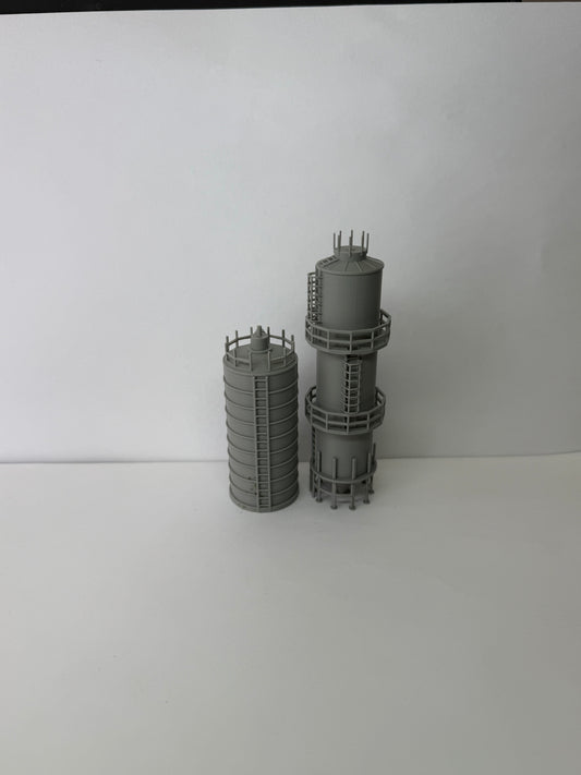 N Scale Oil Tanks (2 Pieces) / 1:160 Gauge - Prebuilt Structures - Assembled - Graham’s Models