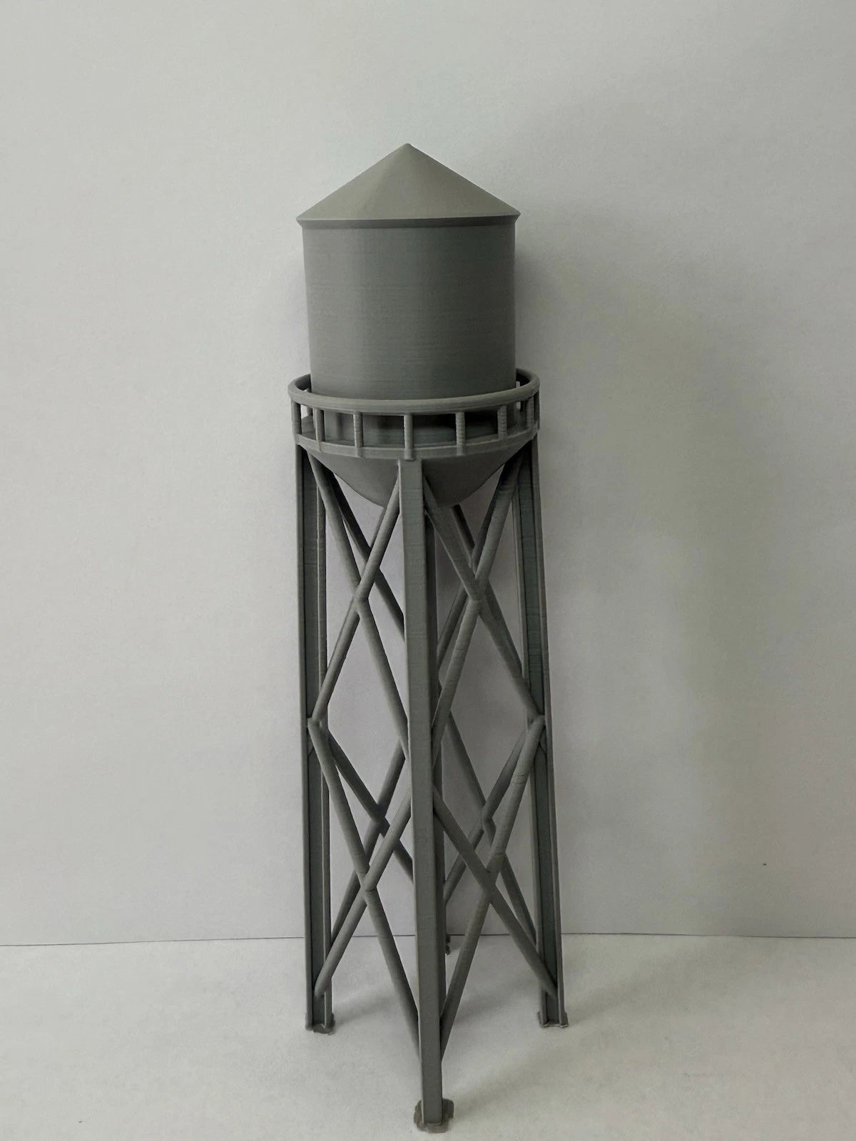 N Scale Water Tower - Assembled - 1:160 Gauge - Graham’s Models
